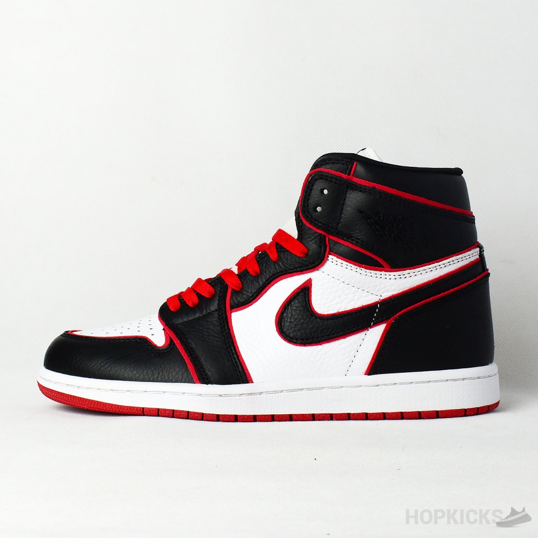 Air Jordan 1 Retro High Bloodline